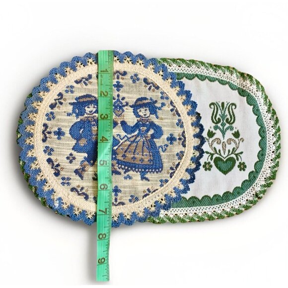 2 Haller Textilwerk Austria Floral Folk Man & Woman Lace Edge Doily/Coasters VTG - Picture 6 of 6